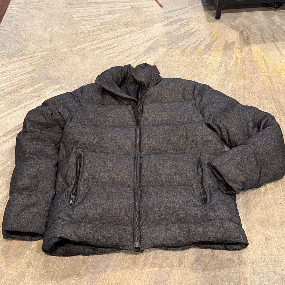 Theory dark grey Down Jacket size M in EUC